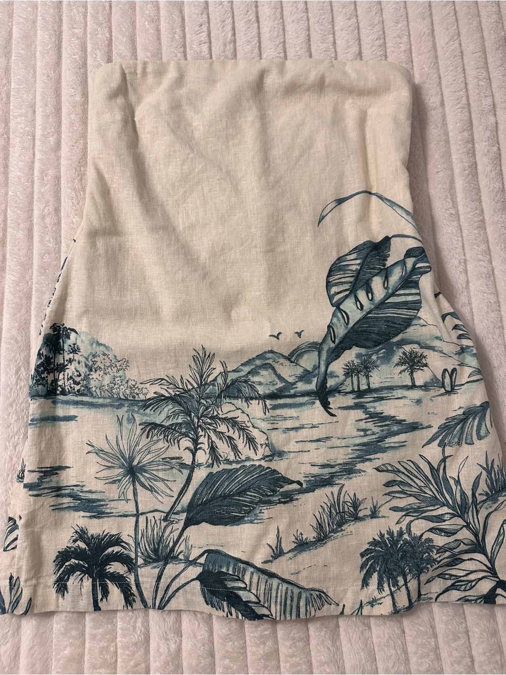 Abercrombie & Fitch Strapless Cream Dress with Blue Tropical Print - Picture 3 of 9